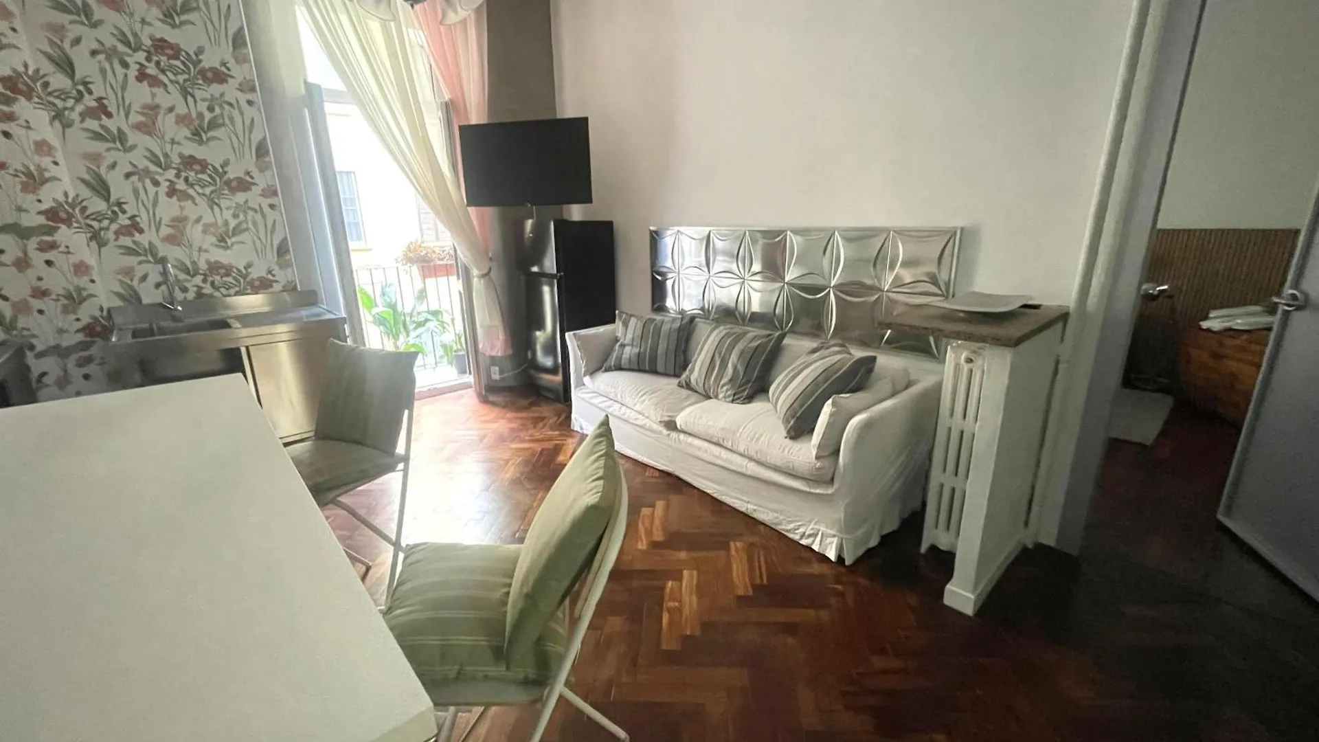 Milano Central Apartment
