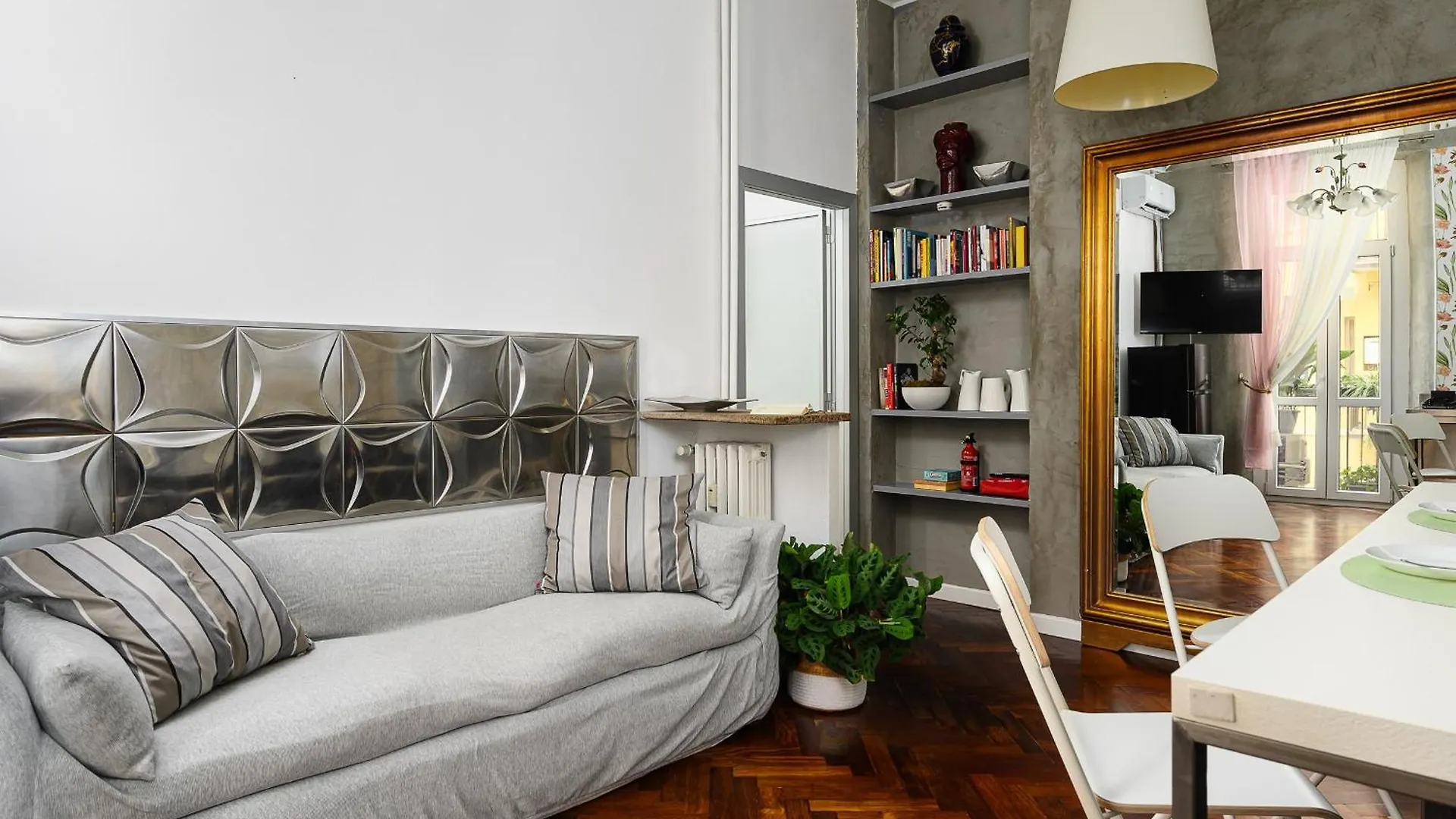 Milano Central Apartment